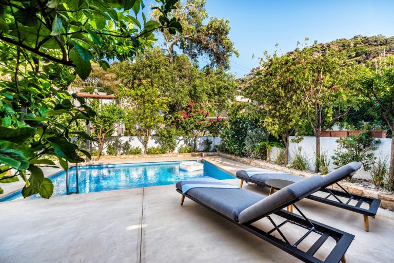 How to Turn Your Backyard into a Luxury Resort-Style Oasis